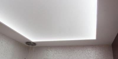 Светящийся потолок на кухню
